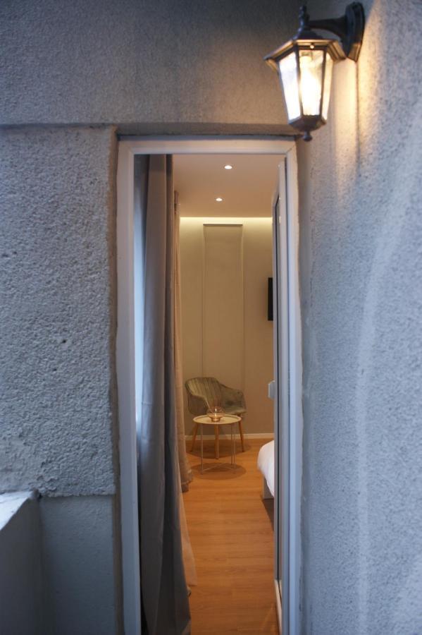 On The River Ultra Central Suites 부쿠레슈티 외부 사진