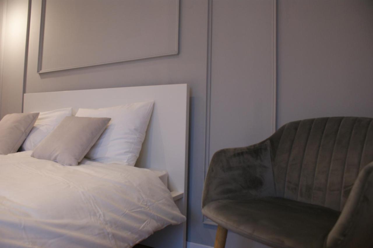 On The River Ultra Central Suites 부쿠레슈티 외부 사진