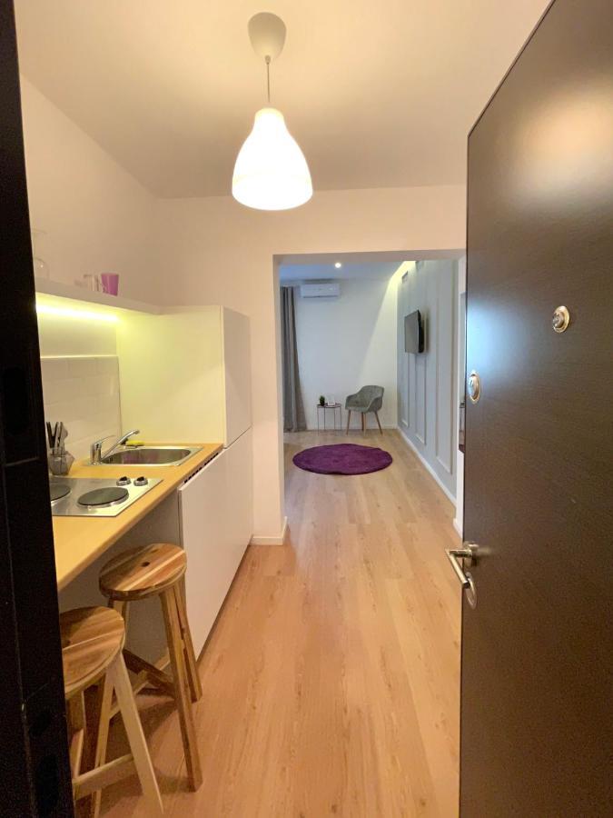 On The River Ultra Central Suites 부쿠레슈티 외부 사진